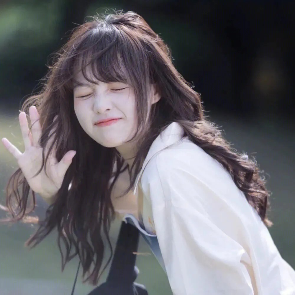 捡了个霸总回家卖椰子